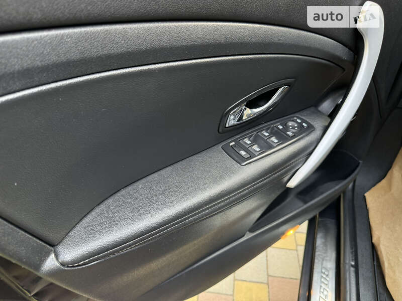 Хетчбек Renault Megane 2012 в Дніпрі