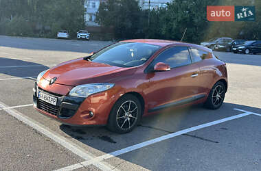 Купе Renault Megane 2010 в 