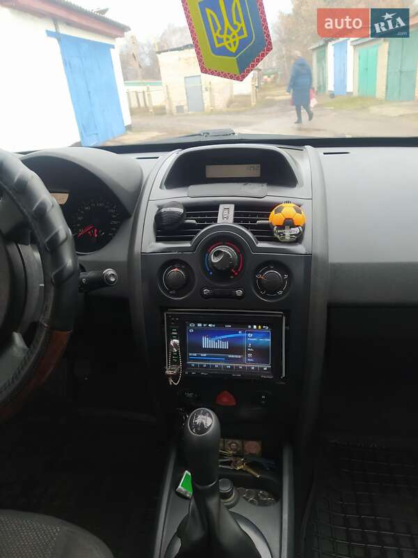 Седан Renault Megane 2006 в 
