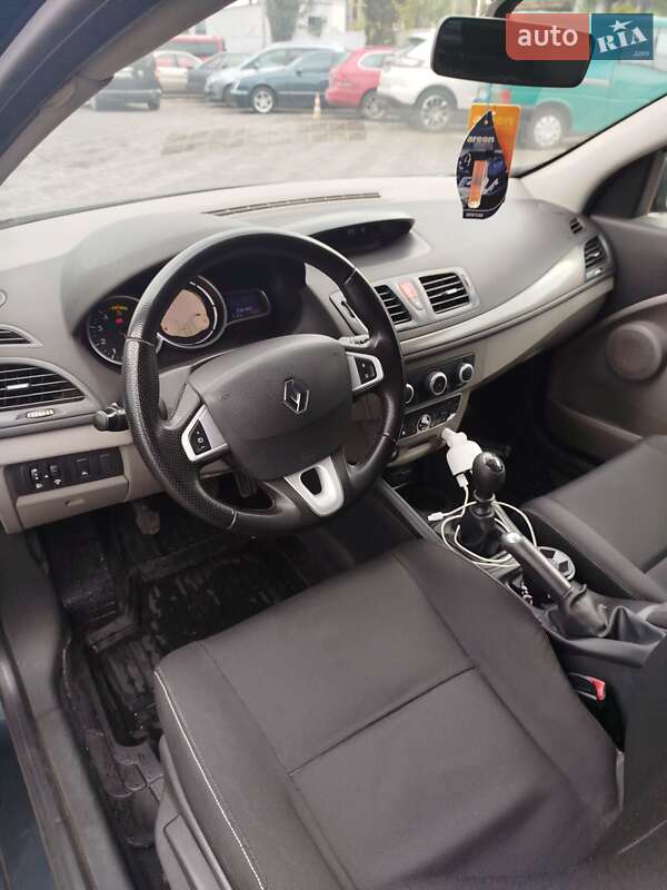 Хетчбек Renault Megane 2009 в Чернівцях фото 8 Хетчбек Renault Megane 2009 в Чернівцях