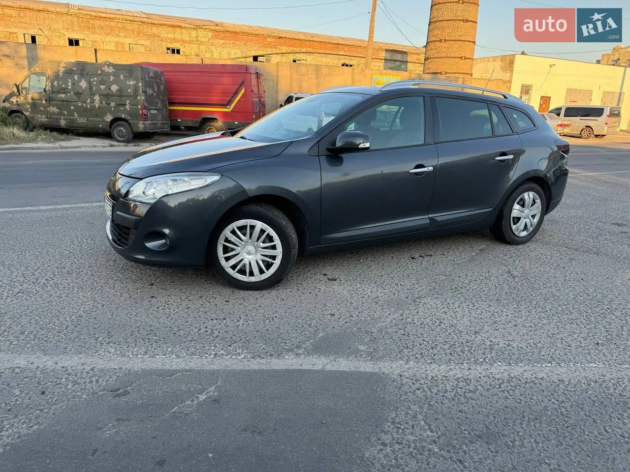 2010 Renault Megane - мініатюра 17