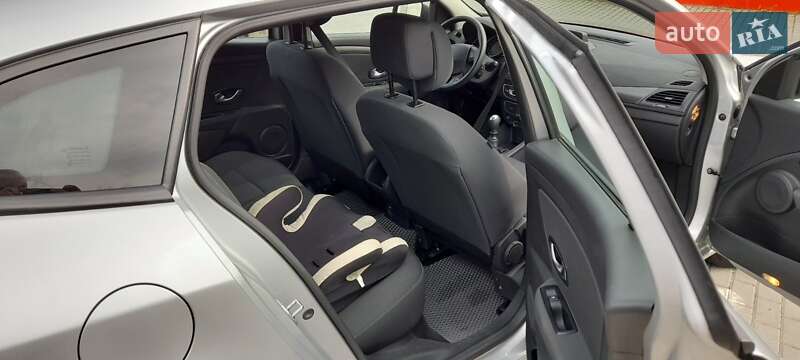 Универсал Renault Megane 2011 в Луцке