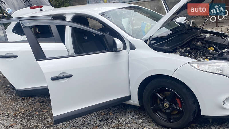 Универсал Renault Megane 2011 в Тернополе фото 5 Универсал Renault Megane 2011 в Тернополе