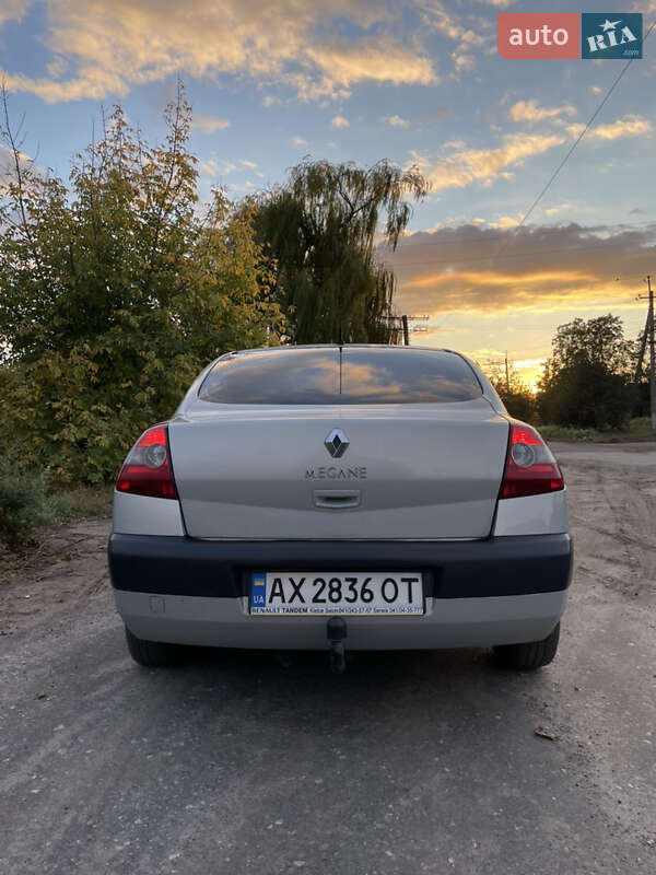 Седан Renault Megane 2004 в Краснограде