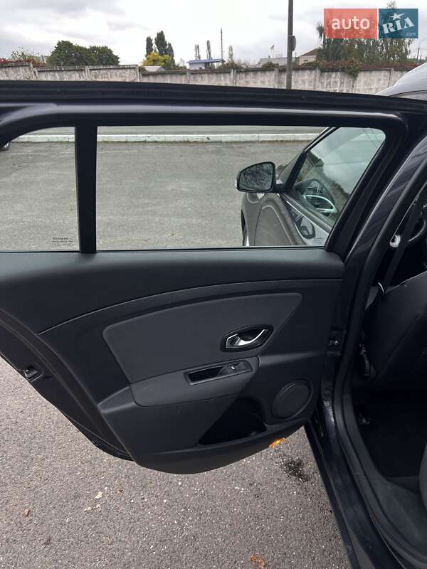 Универсал Renault Megane 2011 в Луцке