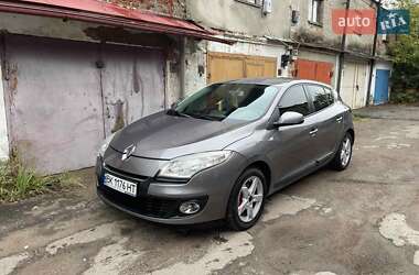 Хетчбек Renault Megane 2012 в 