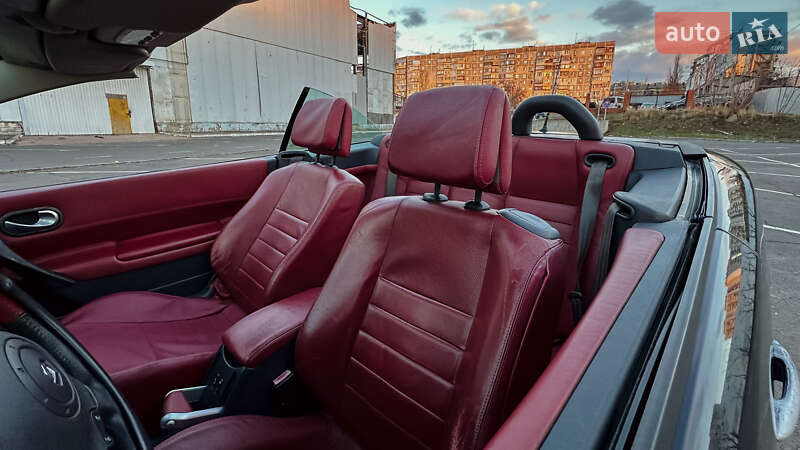 Кабріолет Renault Megane 2005 в Одесі фото 10 Кабріолет Renault Megane 2005 в Одесі