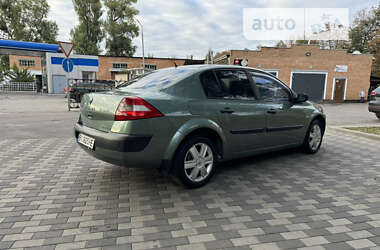 Седан Renault Megane 2004 в 