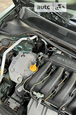 Седан Renault Megane 2004 в 