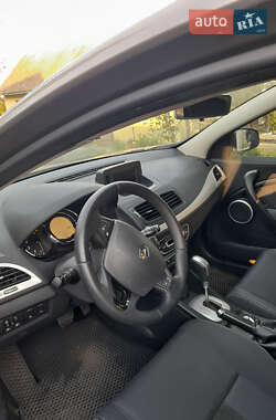 Универсал Renault Megane 2010 в 