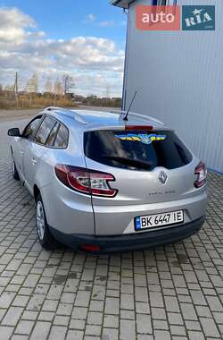 Універсал Renault Megane 2011 в Сарнах