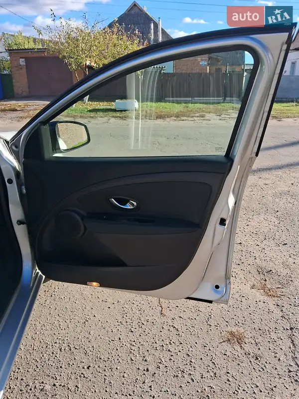 Renault Megane 2011 VIN VF1KZ1W0644587530 фото оголошення 11 з 55
