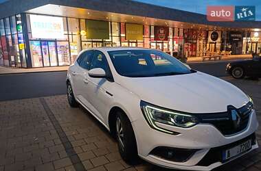 Хэтчбек Renault Megane 2016 в Полтаве