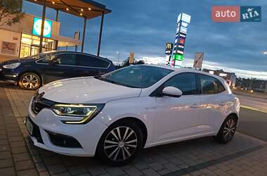 Хэтчбек Renault Megane 2016 в Полтаве