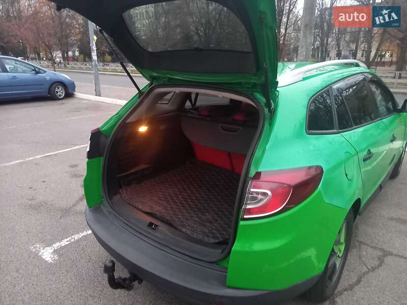 Универсал Renault Megane 2011 в Черкассах фото 15 Универсал Renault Megane 2011 в Черкассах