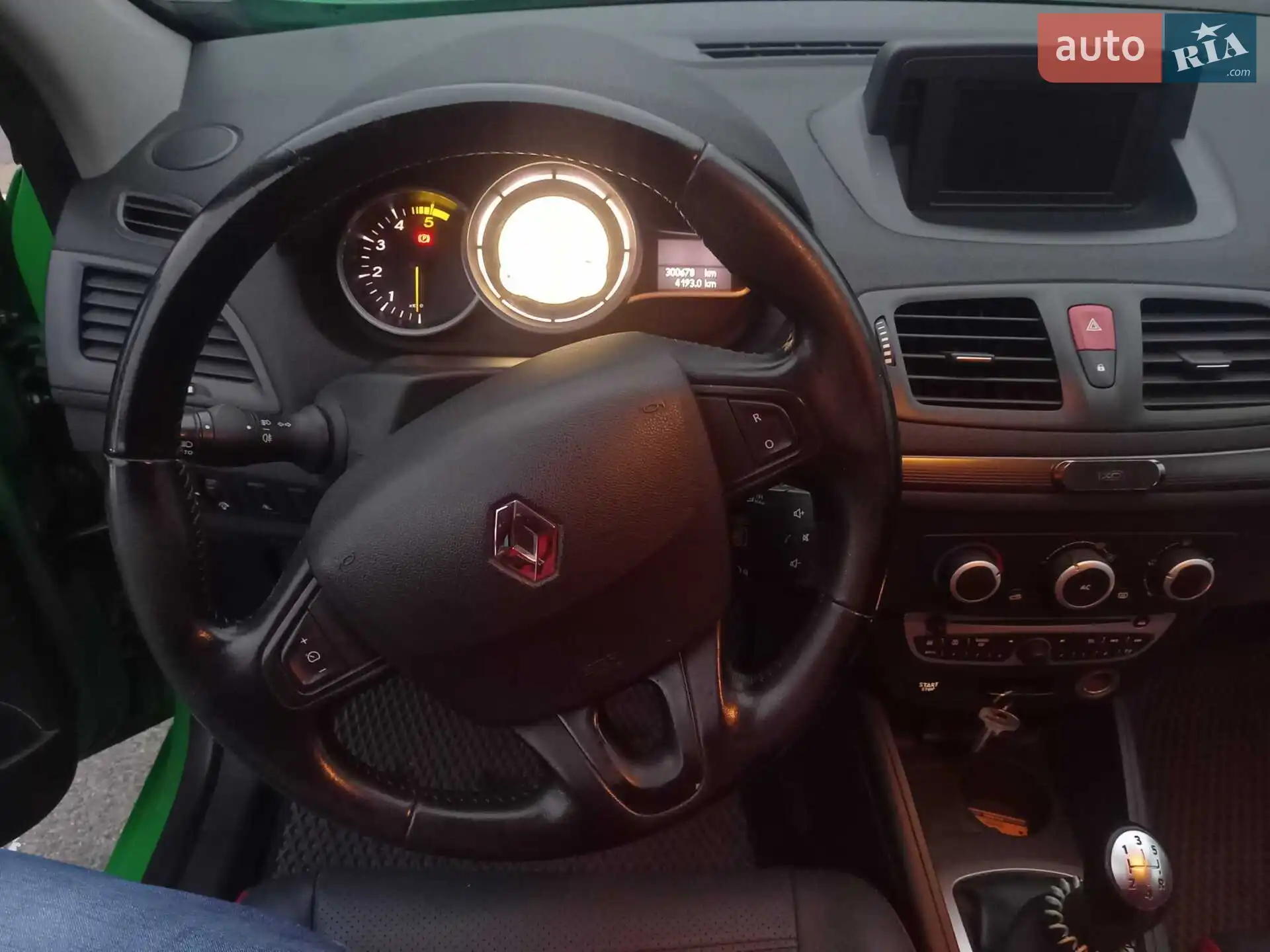 2011 Renault Megane - мініатюра 43