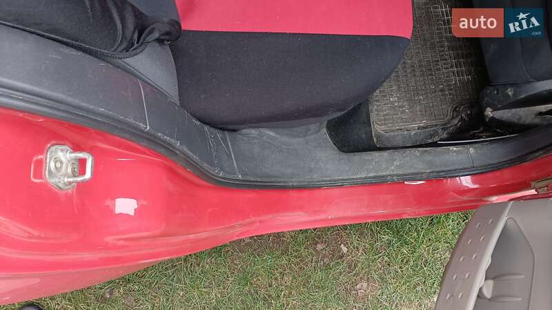 Седан Renault Megane 2003 в Отинії фото 12 Седан Renault Megane 2003 в Отинії