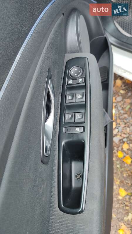 Универсал Renault Megane 2011 в Кривом Роге