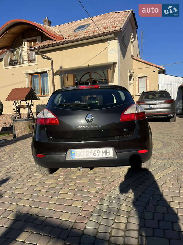 Хэтчбек Renault Megane 2009 в Николаеве фото 8 Хэтчбек Renault Megane 2009 в Николаеве