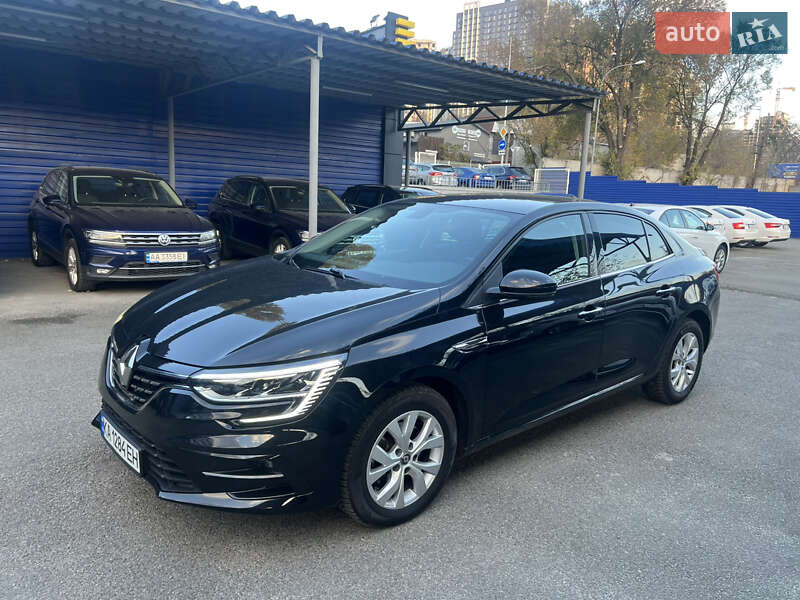 Седан Renault Megane 2021 в 