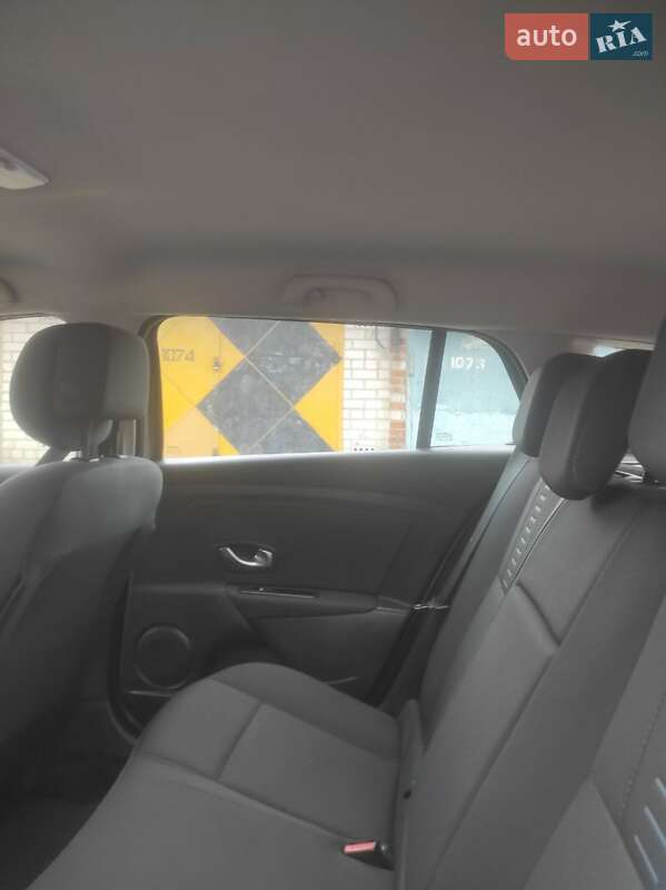 Универсал Renault Megane 2011 в Александрие фото 6 Универсал Renault Megane 2011 в Александрие