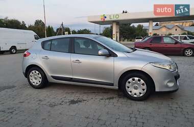 Хэтчбек Renault Megane 2011 в Самборе