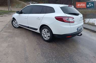 Универсал Renault Megane 2011 в Шумске