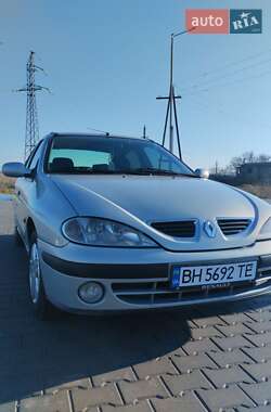 Седан Renault Megane 1999 в Рені