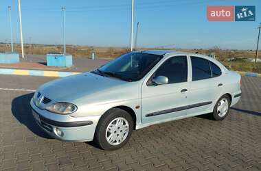 Седан Renault Megane 1999 в Рени