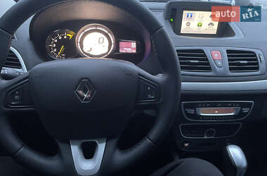 Универсал Renault Megane 2010 в 