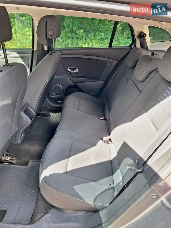 Універсал Renault Megane 2010 в Черкасах фото 8 Універсал Renault Megane 2010 в Черкасах