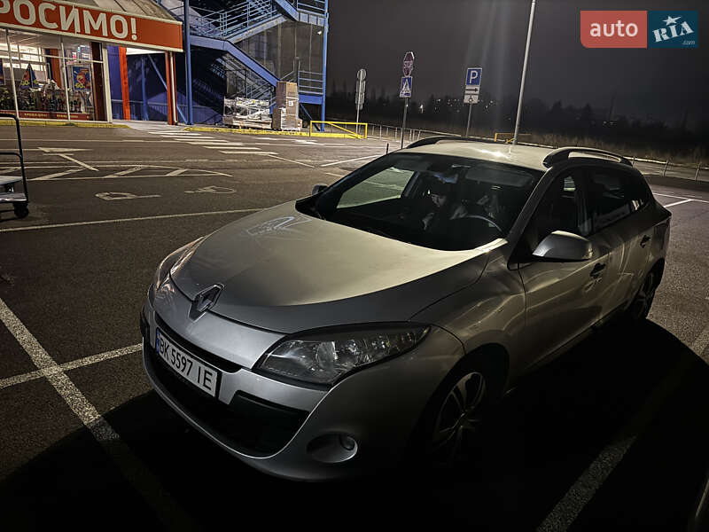 Универсал Renault Megane 2011 в 