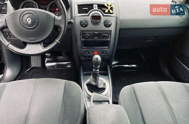 Универсал Renault Megane 2004 в 
