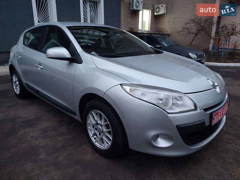 Хэтчбек Renault Megane 2010 в Луцке