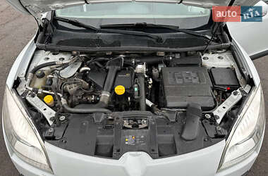 Хэтчбек Renault Megane 2012 в 