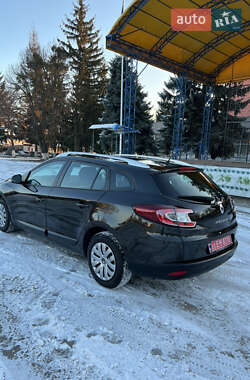 Универсал Renault Megane 2010 в Валках