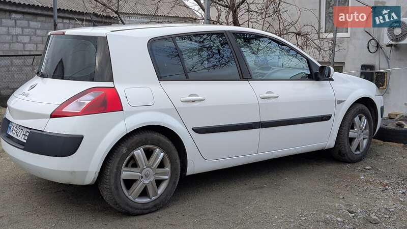 Хетчбек Renault Megane 2005 в Карнаухівці