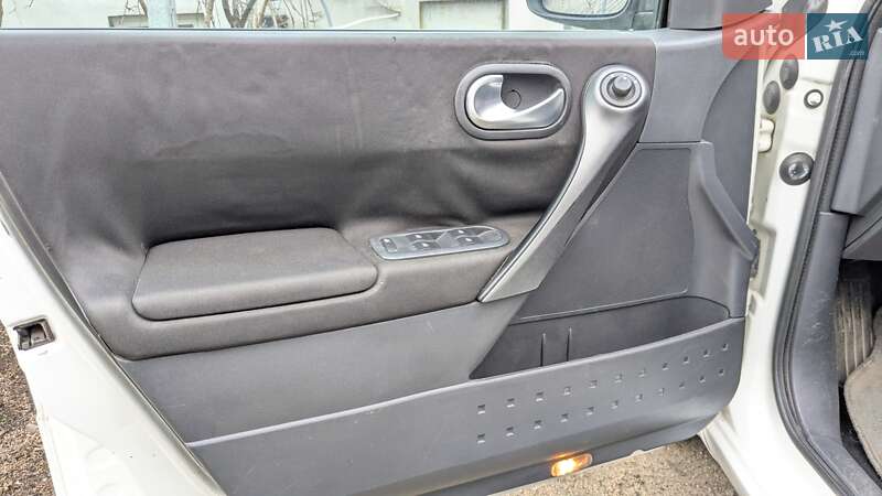 Хетчбек Renault Megane 2005 в Карнаухівці