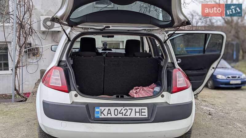 Хетчбек Renault Megane 2005 в Карнаухівці