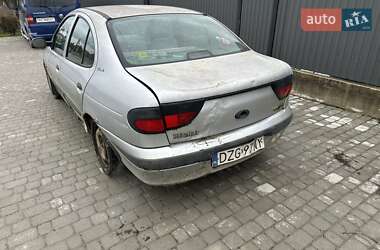 Седан Renault Megane 1998 в Львові