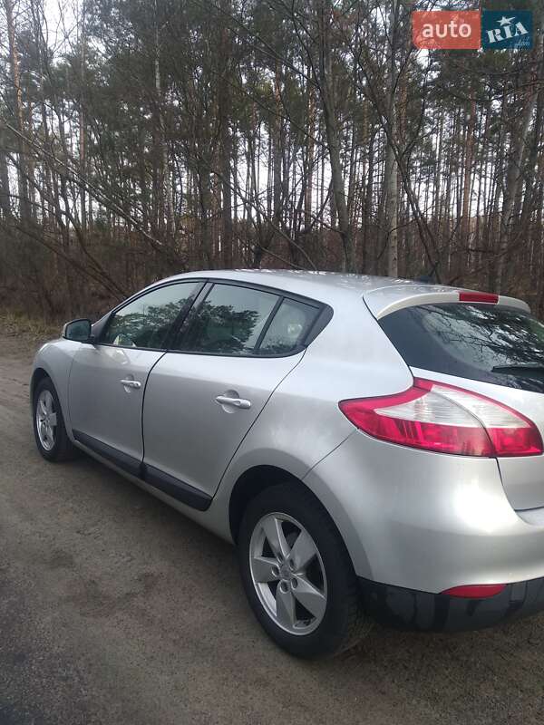 Хетчбек Renault Megane 2011 в Бабинці