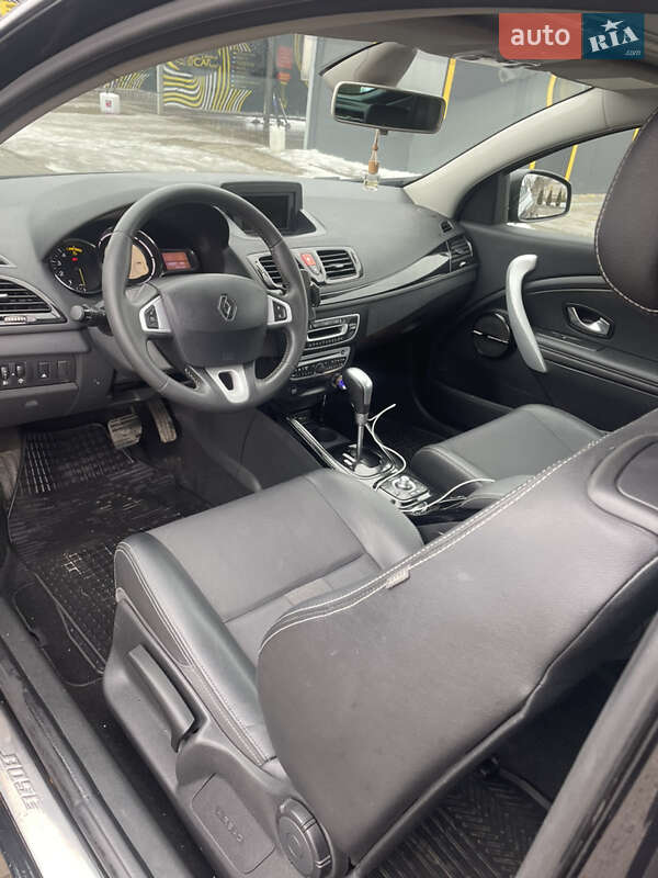 Хэтчбек Renault Megane 2011 в Липовце