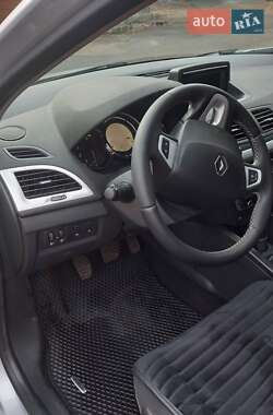 Универсал Renault Megane 2012 в Олевске