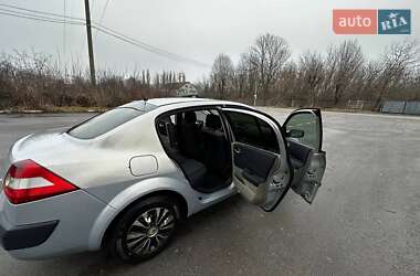 Седан Renault Megane 2004 в 