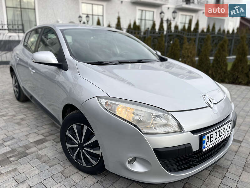 Хэтчбек Renault Megane 2008 в 