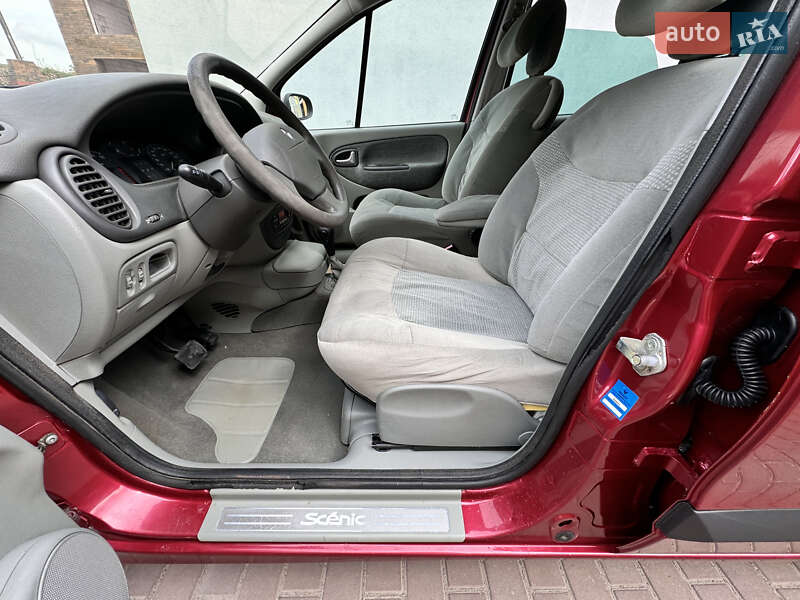 Хэтчбек Renault Megane 2003 в Казатине