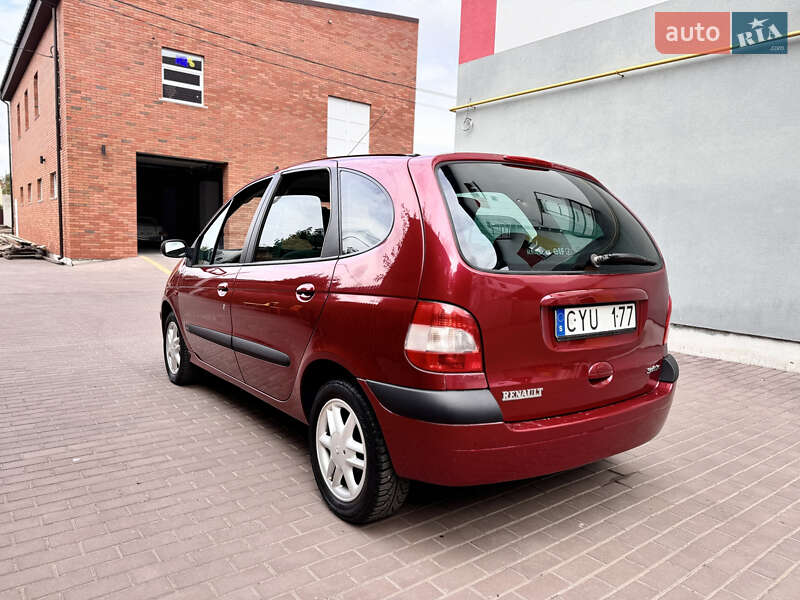 Хэтчбек Renault Megane 2003 в Казатине