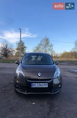 Универсал Renault Megane 2012 в 