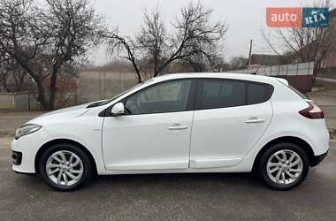 Хэтчбек Renault Megane 2015 в 