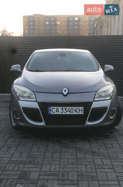 Купе Renault Megane 2010 в 